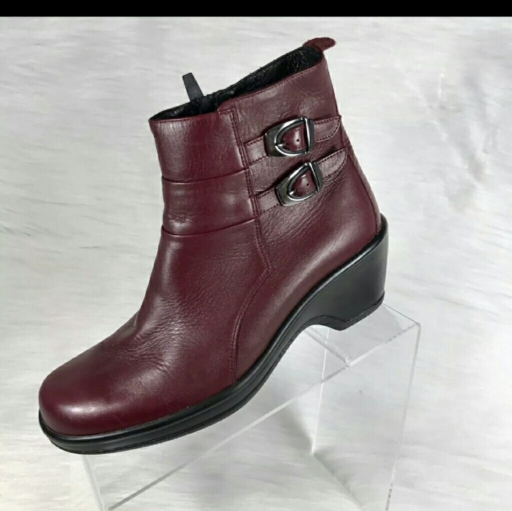 Dansko maroon leather booties!  Perfect for fall🍁